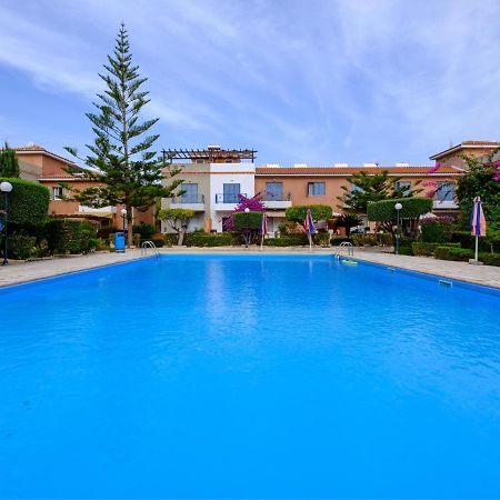 Nephele-Stylish 2Bd Townhouse In Kato Paphos Villa Bagian luar foto